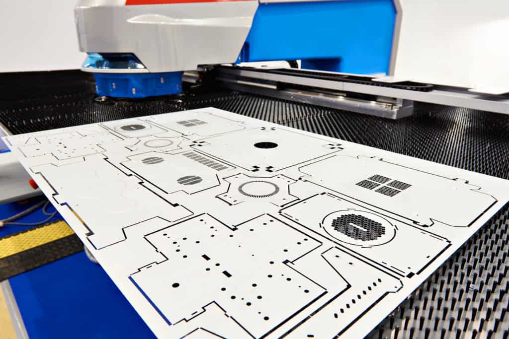 laser cutting-on table