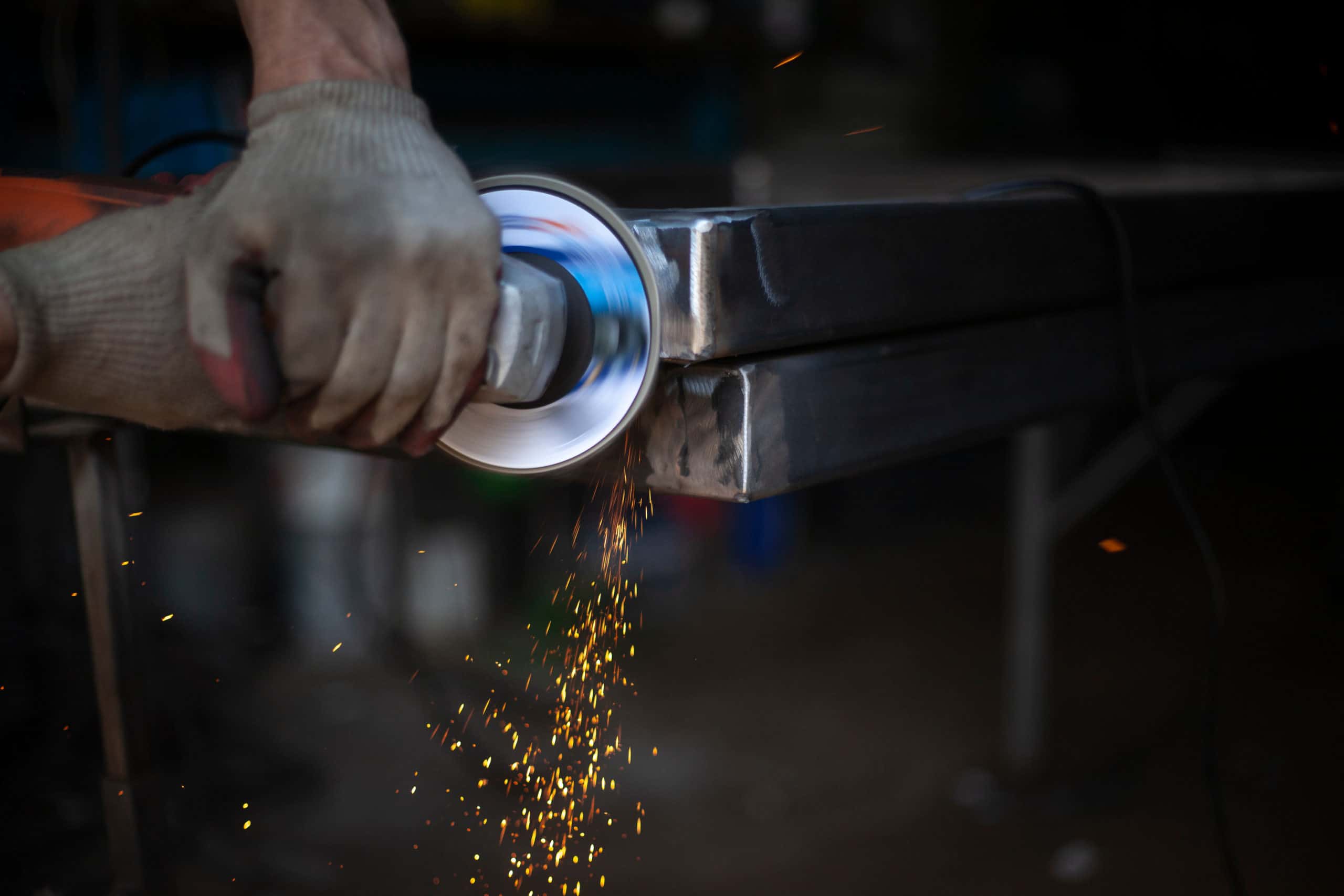 hand-polishing for metal corner